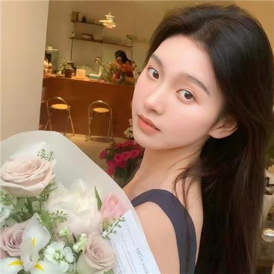 绿茵春色